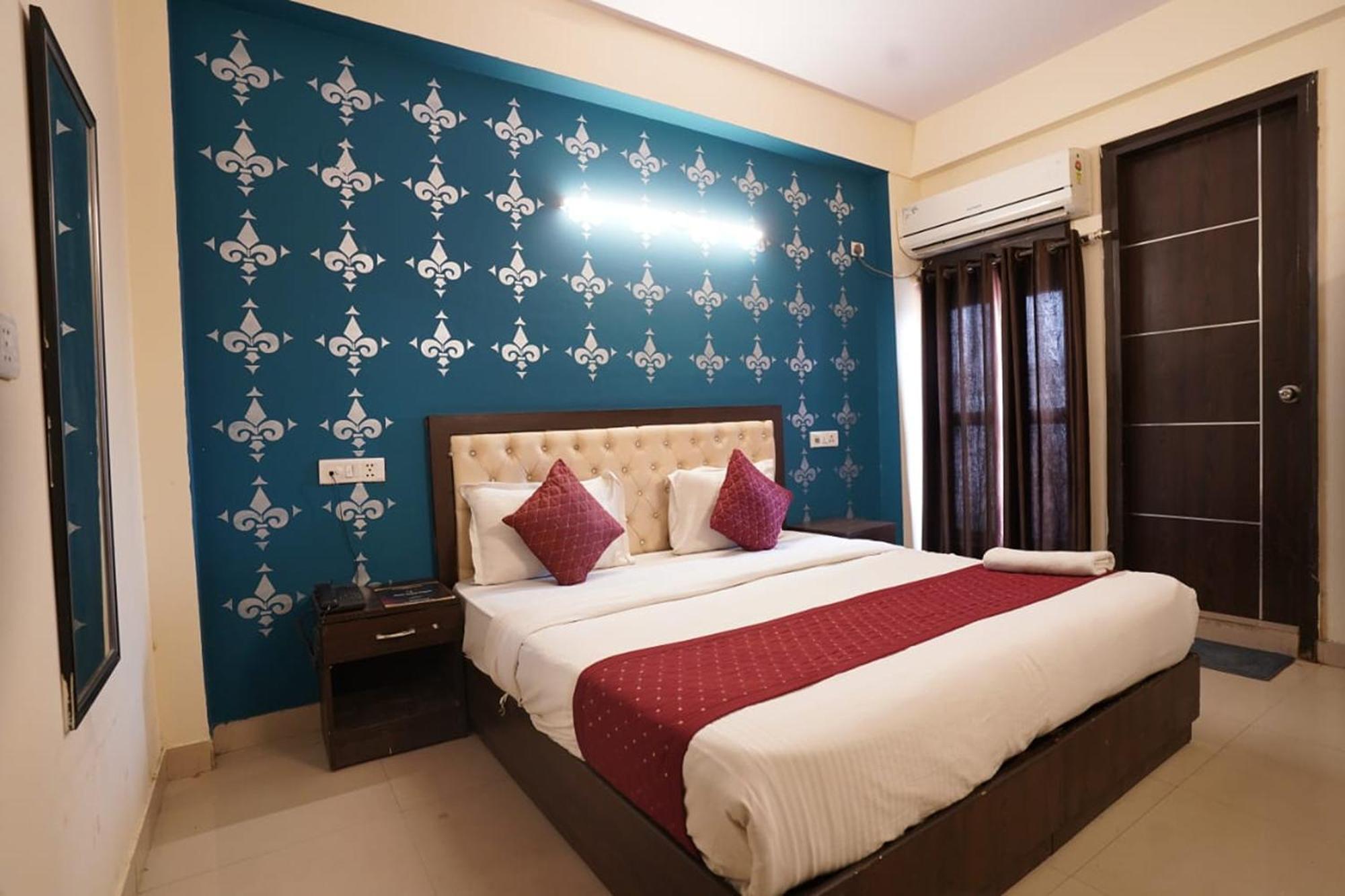 Hotel Tourist Palace Νέο Δελχί Εξωτερικό φωτογραφία